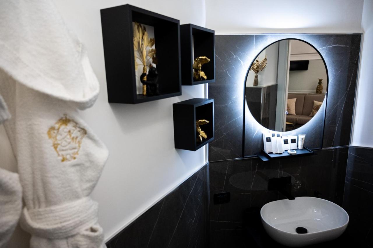 Nm Luxury Suites Помпей Екстериор снимка