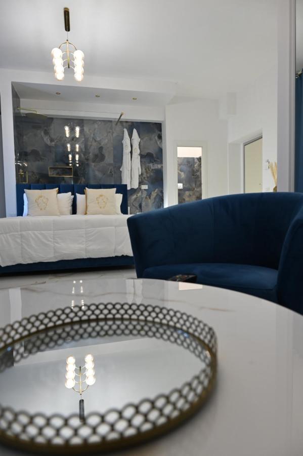 Nm Luxury Suites Помпей Екстериор снимка