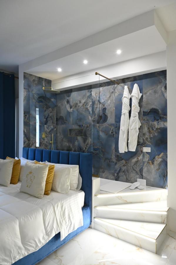 Nm Luxury Suites Помпей Екстериор снимка