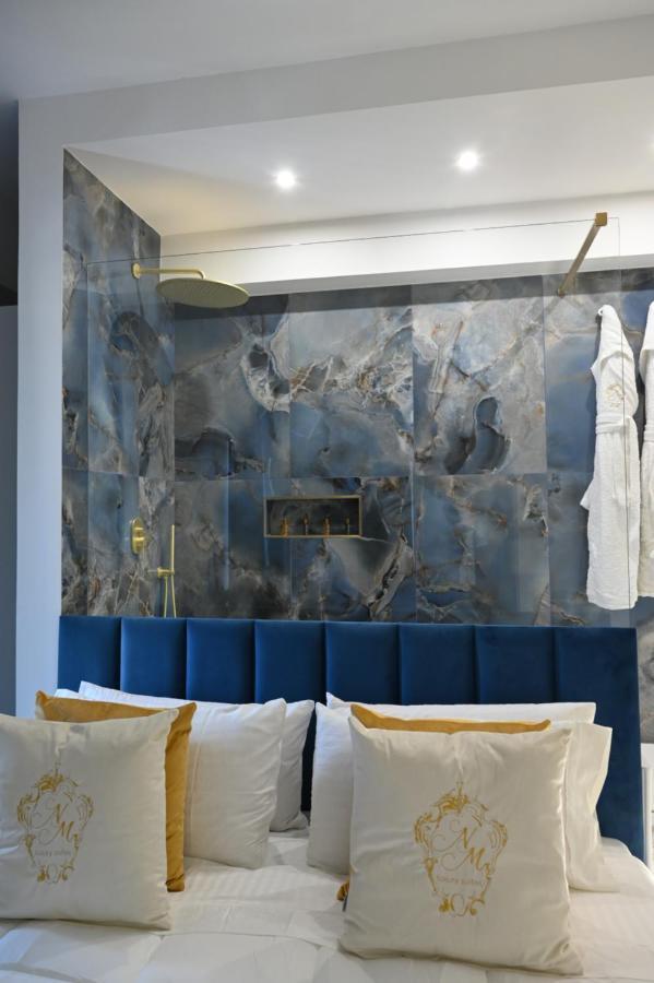 Nm Luxury Suites Помпей Екстериор снимка